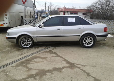 Urgent !!!  Audi 80 .B4 de vinzare.