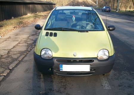 Urgent, Renault Twingo 1,2 