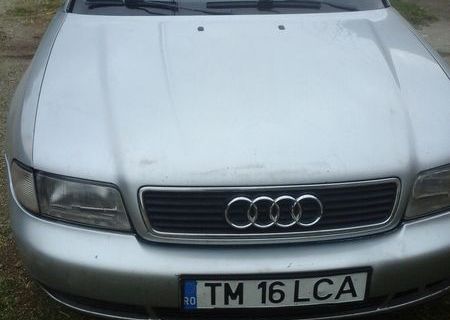 Vand Audi A4 ! 