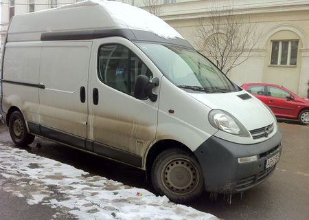 Vand auto-utilitara OPEL VIVARO 1,9 TDS