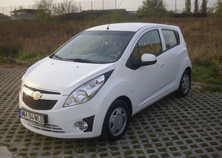 Vand Chevrolet Spark LS, stare impecabila