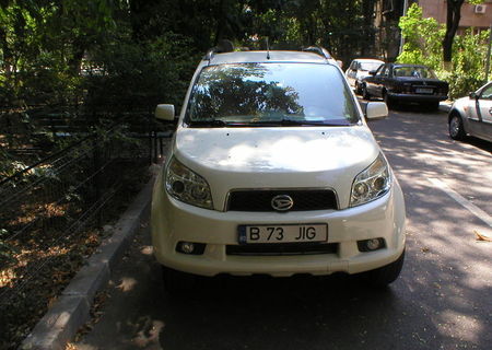 vand Daihatsu Terios 11000 euro sau schimb,numai transmisie automata si df. in bani