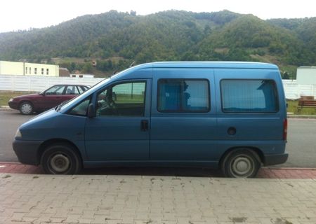 Vând Fiat Scudo Combinato