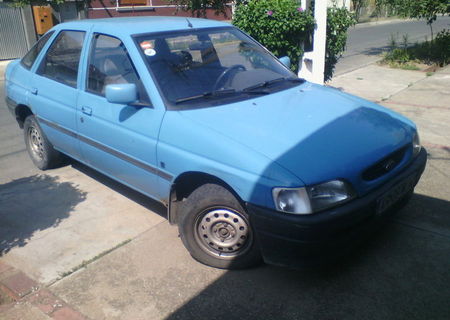 Vand Ford Escort 1.4 benzina 1994