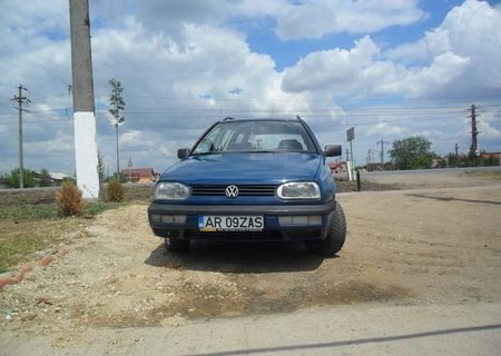 Vand Golf-3 combi motor 1.8.Benzina an 1995