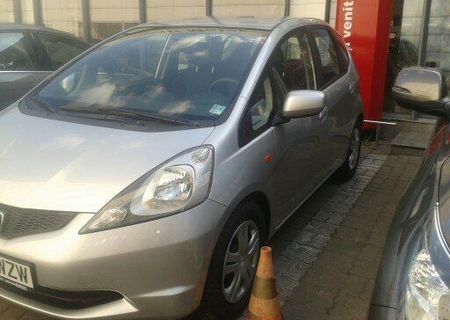 VAND HONDA JAZZ 1.2 - stare perfecta