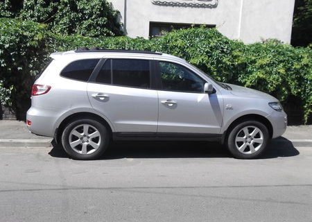 Vand Hyundai Santa Fe 2.2 CRDI 7 locuri 4 x 4