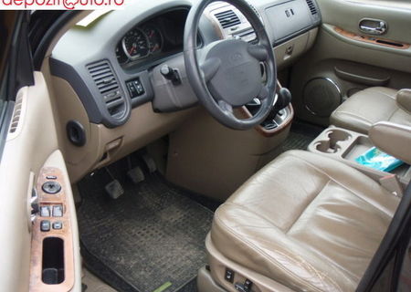 vand kia carnival,2004