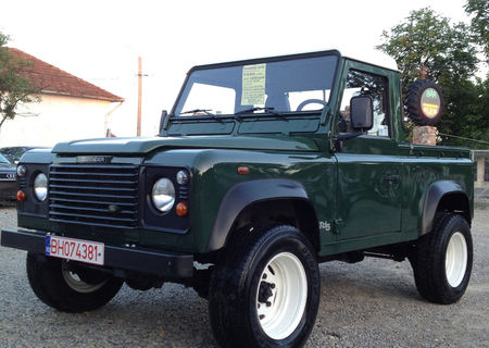 Vând Land Rover Defender