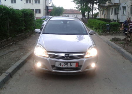 Vând-Opel-Astra-H-1,9cdti-2007-6Trepte!.