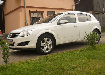 Vând Opel Astra H 2010