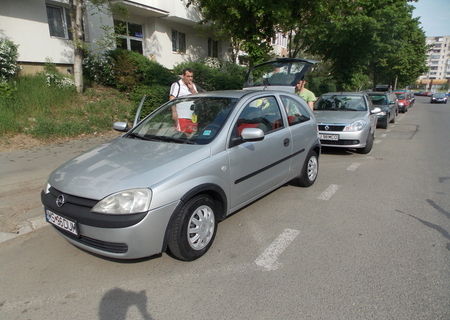 Vand OPEL CORSA 2001 1.2 benzina Vand OPEL CORSA 2001 1.2 benzina
