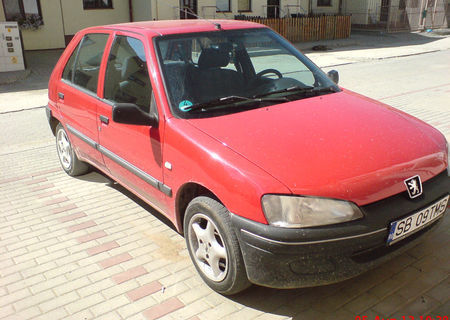 Vând Peugeot 106