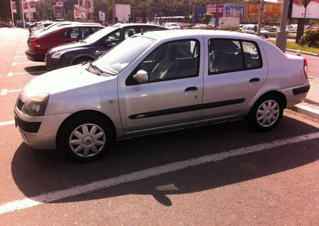 vand Renault Symbol stare excelenta