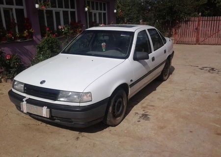 Vand sau dezmembrez Opel Vectra