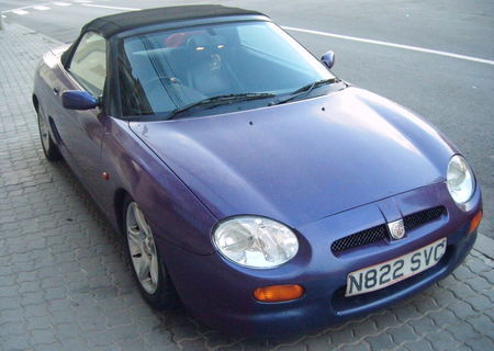 Vand sau schimb MG f 2.0 benzina cabrio