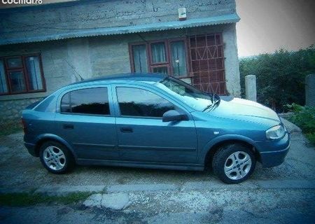 vand sau schimb opel astra g