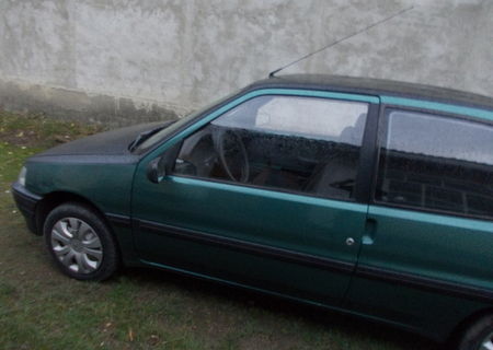 Vand sau schimb Peugeot 106 impecabil