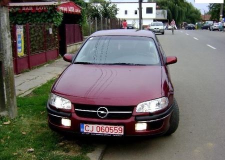 Vand/schimb OPEL OMEGA 2.0 16v din 1998,model deosebit,1150 euro!!