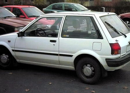 Vand Toyota Starlet 1,5 D pt dezmembrari/rulaj