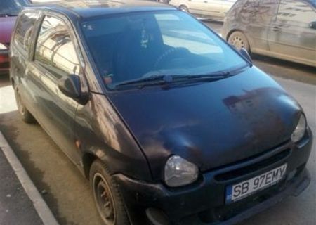 Vând Twingo 