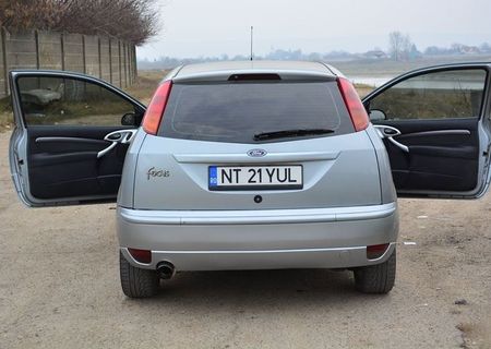 Vand urgent Ford focus!