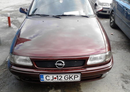 Vand urgent opel astra F 