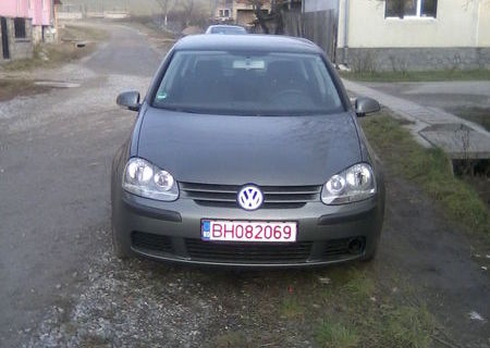 Vand Volkswagen Golf 5, stare foarte buna