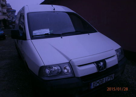 VANZARE AUTO