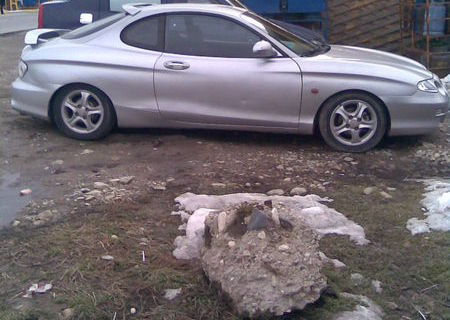 vind sau schimb hyundai coupe cu motoare dem max  1,4