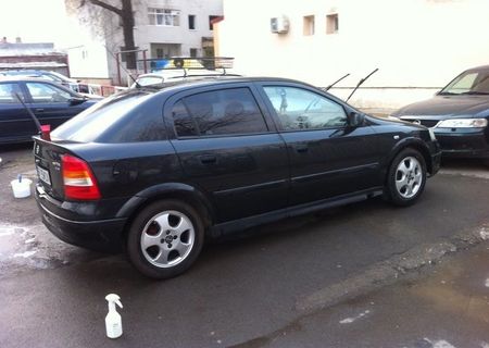 vind  sau schimb opel astra g