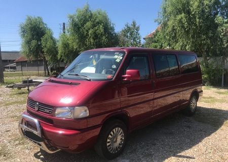 Volkswagen Caravelle 8 + 1 Locuri Volkswagen Caravelle 8 + 1 Locuri