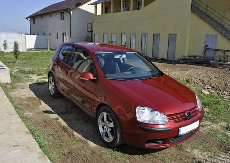 Volkswagen Golf 5 inmatriculat taxa platita cu dovada A.n.a.f