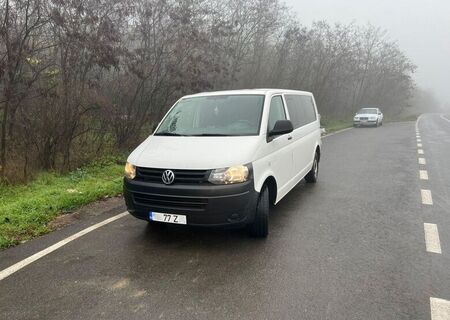 Volkswagen T5 Caravelle 2.0 TDI