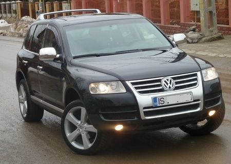 Volkswagen Touareg R5 TDI FARA TAXA ca Autovehicul de teren/pick-up în IASI