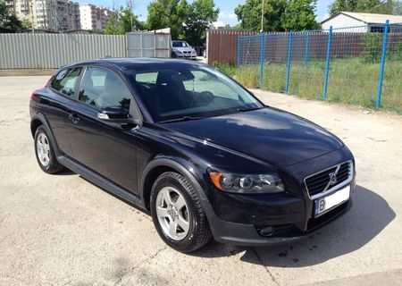 VOLVO C30 