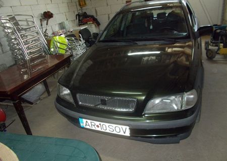 Volvo V40 1.8 1998 urgent !!!!!