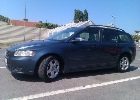 Volvo V50 MOMENTUM 2008