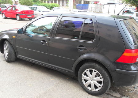 VW GOLF 4. 1,6 benzina