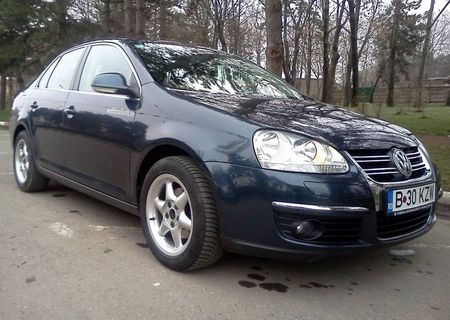 VW JETTA 1.6 CONFORTLINE BENZINA BERLINA 