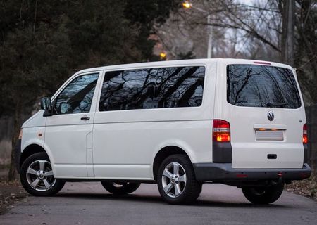 VW T5 TRANSPORTER 7+1