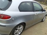 Alfa Romeo 147 2005, fotografie 2