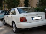 audi a4 limuzina