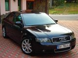 AUDI A4 quattro