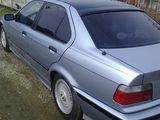 BMW 316 an 1992, fotografie 5