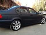 BMW 318 1999, fotografie 2