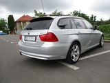 BMW 320d 4x4 Touring xDrive, fotografie 4