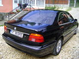 BMW 520i Limuzina, fotografie 2