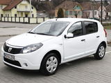 Dacia Sandero 2011, photo 3