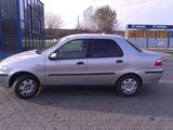 Fiat Albea 2004, photo 2